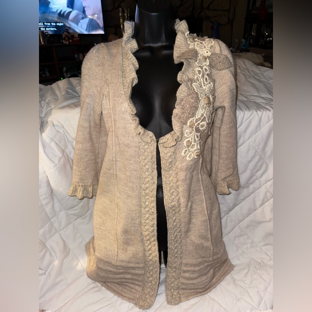 Anthropologie Havilland Appliqué Ivory Cream Wool Sweater